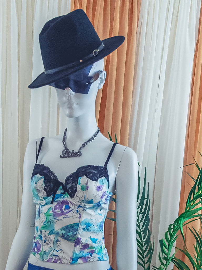 Rock my world in these two tone classic stylish Fedora Felt Hat features a wide Brim, leather belt with buckle panama style. Ready to turn head? Can be worn with any of our jeans from the Jeans out denim Collection a bustier/crop top with heels to bring out that fashionable fashionista in you.
