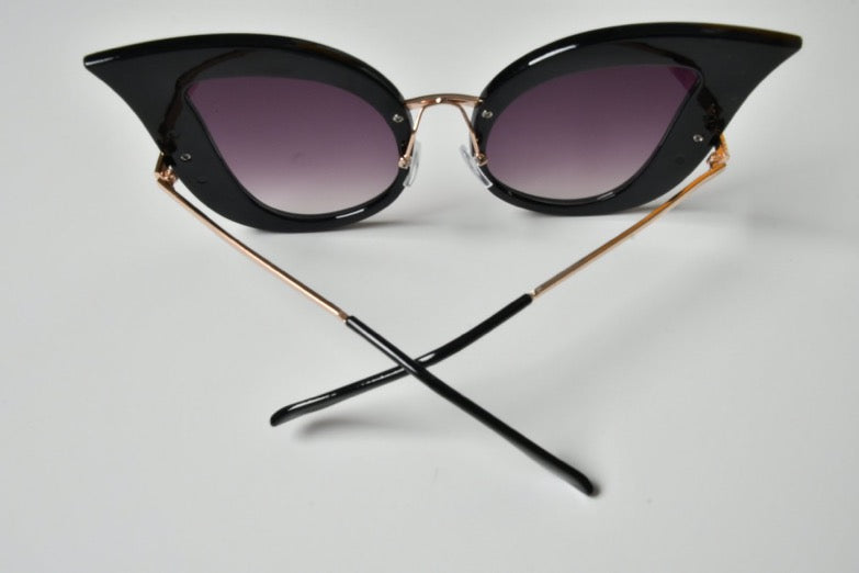 Shady Londyn Cat Eye Trendy Fashion Sunglasses - Black