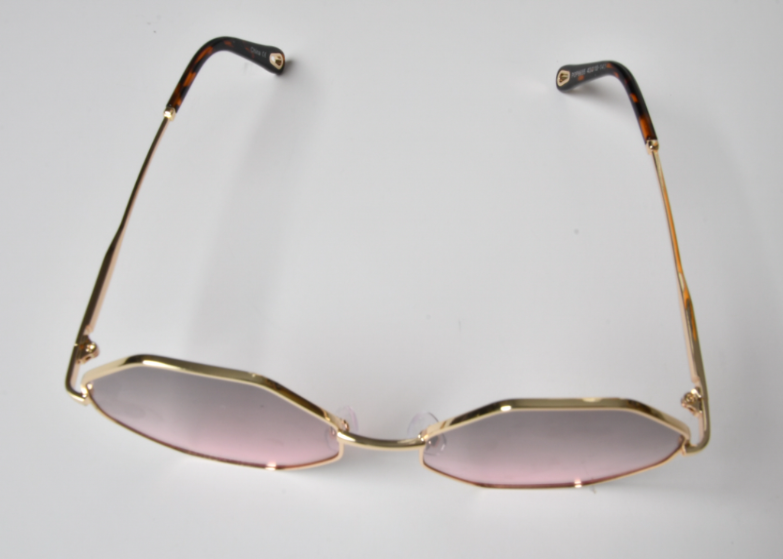 Shady Londyn Oversize Iconic Sunglasses for women, The latest sunglasses fashion trends, stylish vintage shade, Classic Fit, with UV 400