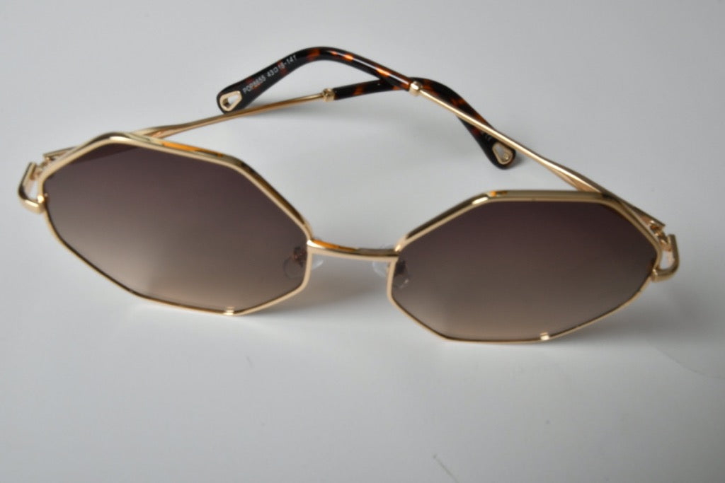 Shady Londyn Oversize Iconic Sunglasses for women, The latest sunglasses fashion trends, stylish vintage shade, Classic Fit, with UV 400