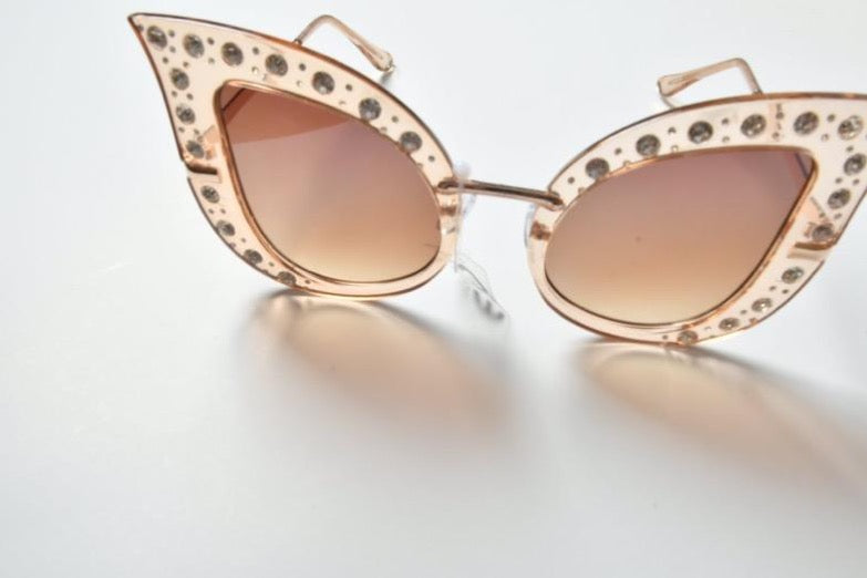 Shady Londyn Cat Eye Sunglasses for women,  Trendy Fashion Sunglasses, Classic Fit, UV 400 Protection.