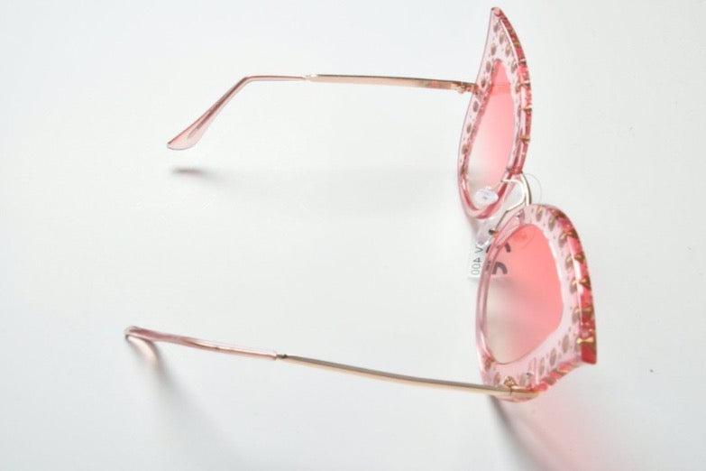 Shady Londyn Cat Eye Sunglasses for women,  Trendy Fashion Sunglasses, Classic Fit, UV 400 Protection.
