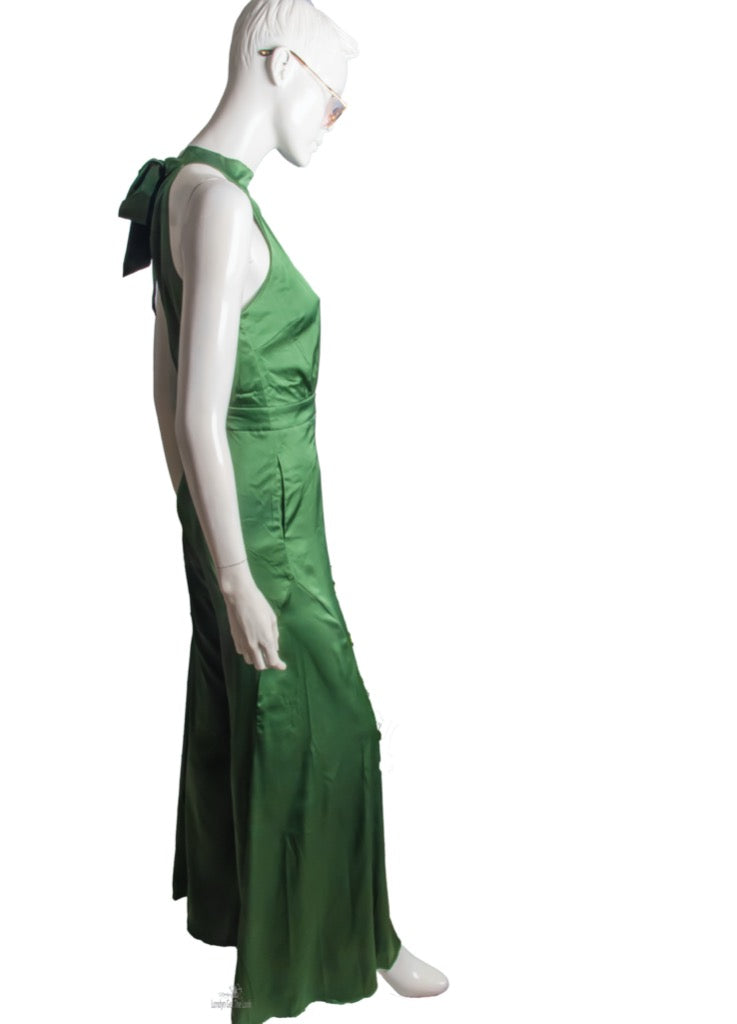 Fall In Style With This Season 2020 and Behind Trending Fashion Jumpsuit Features A Halter Neck, Sleeveless, Details A Back Zipper, Side Pockets With Flare Solid Satin. Club Or Date Night Heels or A Pair Of Matching Wedges Shoes will just do, give you that extra height while keep jumpsuit from sweeping the floor,